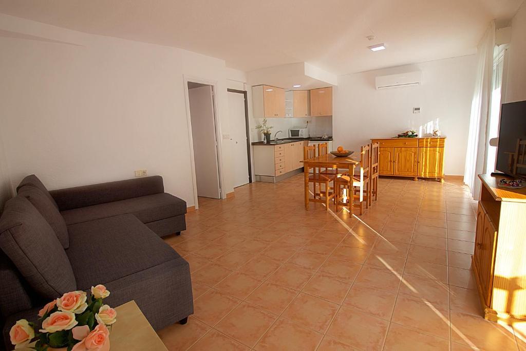 Hostal El Mercat Villajoyosa Bagian luar foto