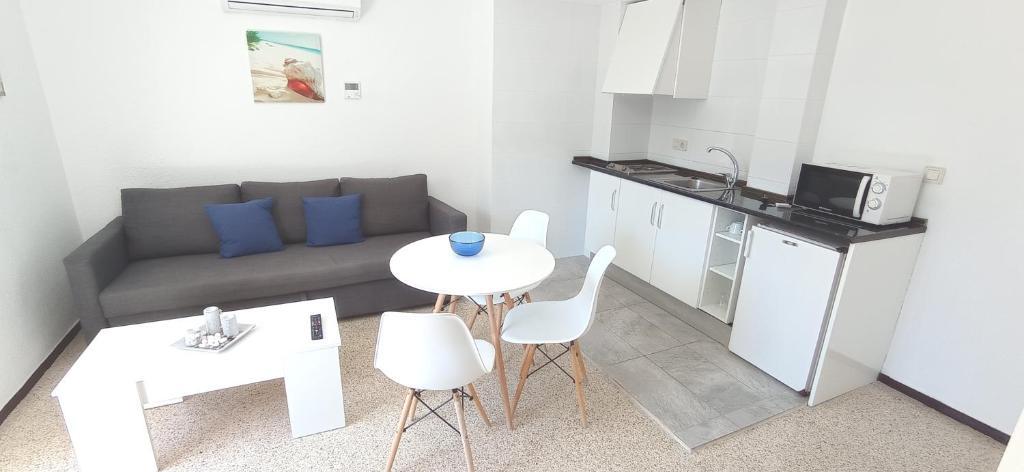 Hostal El Mercat Villajoyosa Bagian luar foto