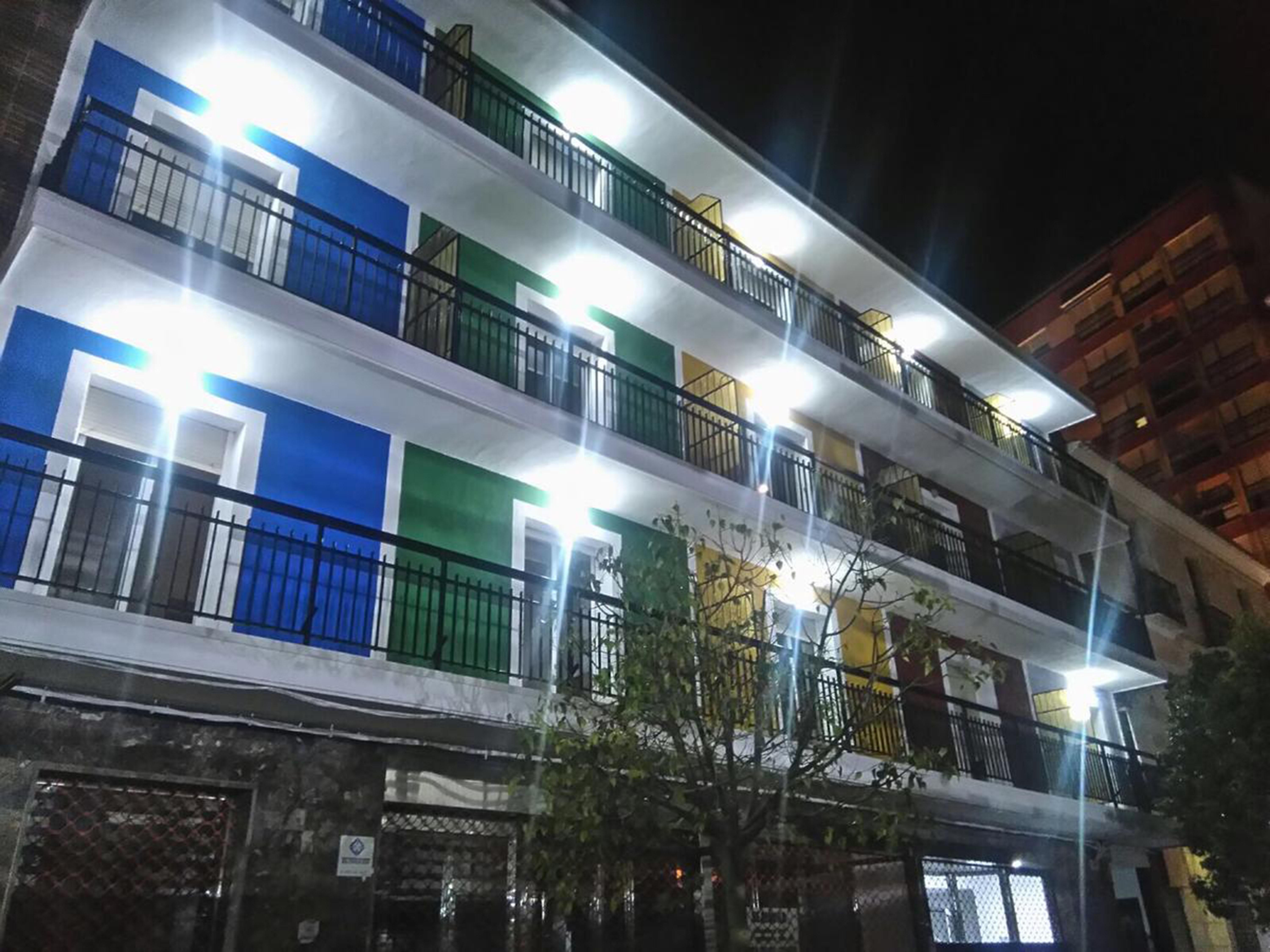 Hostal El Mercat Villajoyosa Bagian luar foto