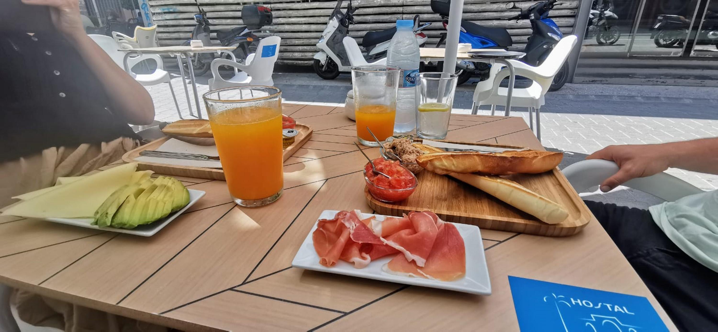 Hostal El Mercat Villajoyosa Bagian luar foto
