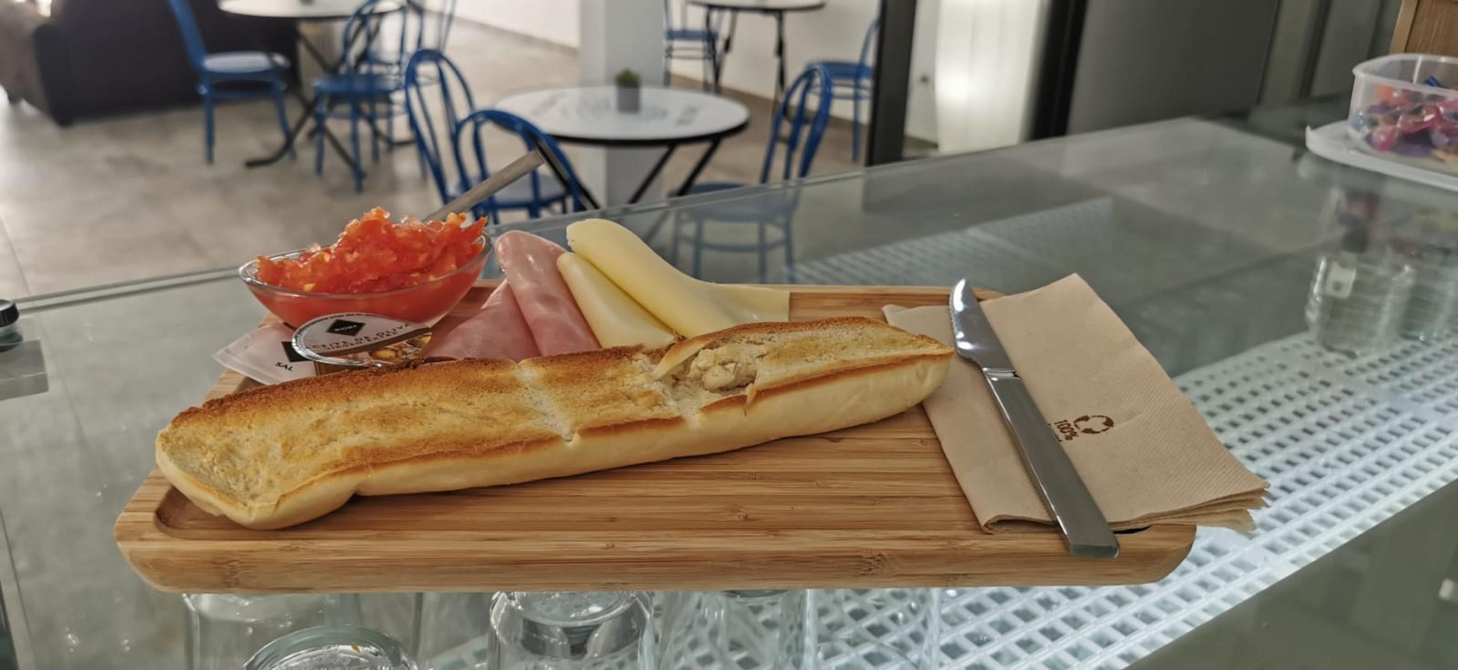 Hostal El Mercat Villajoyosa Bagian luar foto