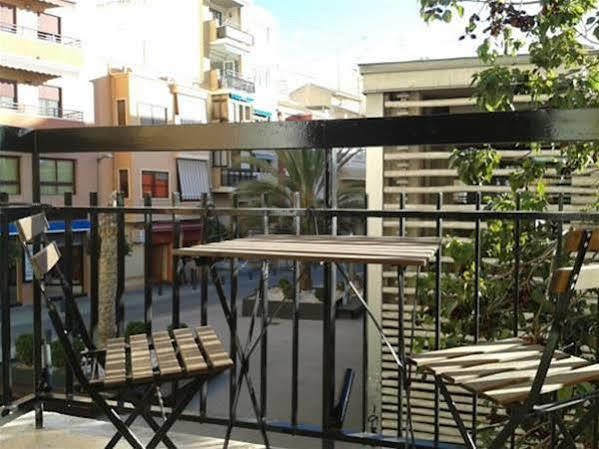 Hostal El Mercat Villajoyosa Bagian luar foto