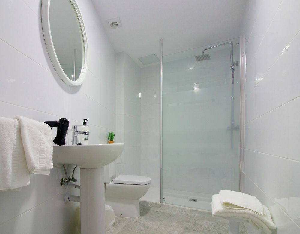 Hostal El Mercat Villajoyosa Bagian luar foto